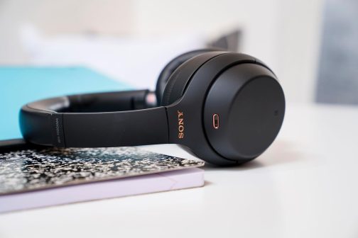sony-wh-1000XM4-wireless-noise-canceling-headphones